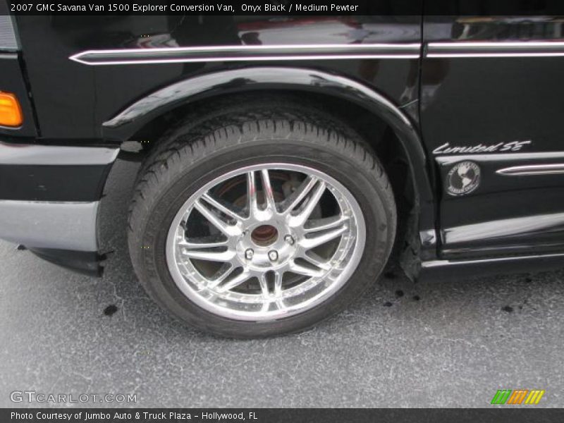 Onyx Black / Medium Pewter 2007 GMC Savana Van 1500 Explorer Conversion Van