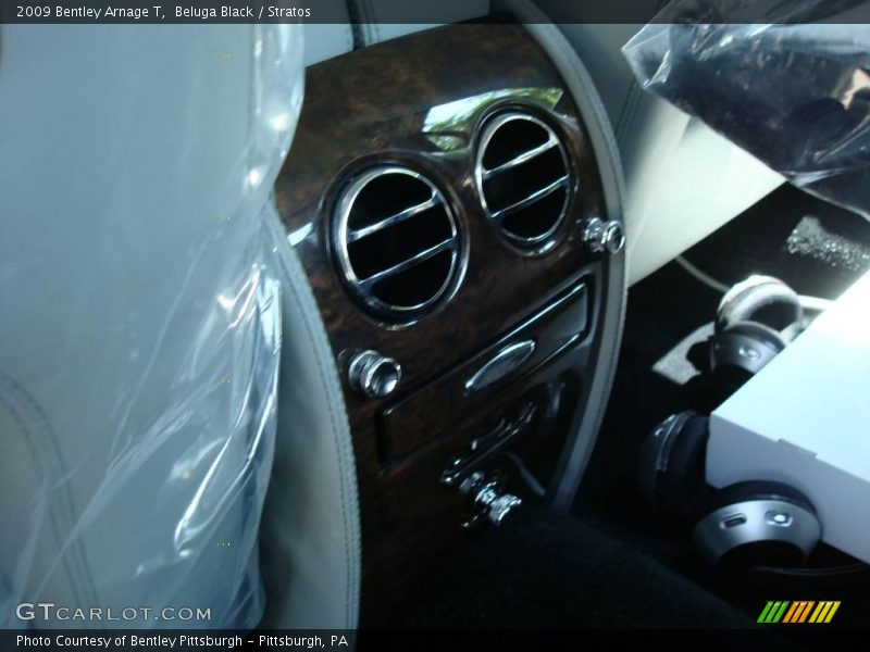 Beluga Black / Stratos 2009 Bentley Arnage T