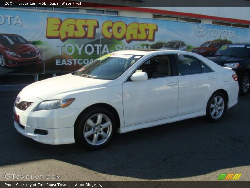 Super White / Ash 2007 Toyota Camry SE