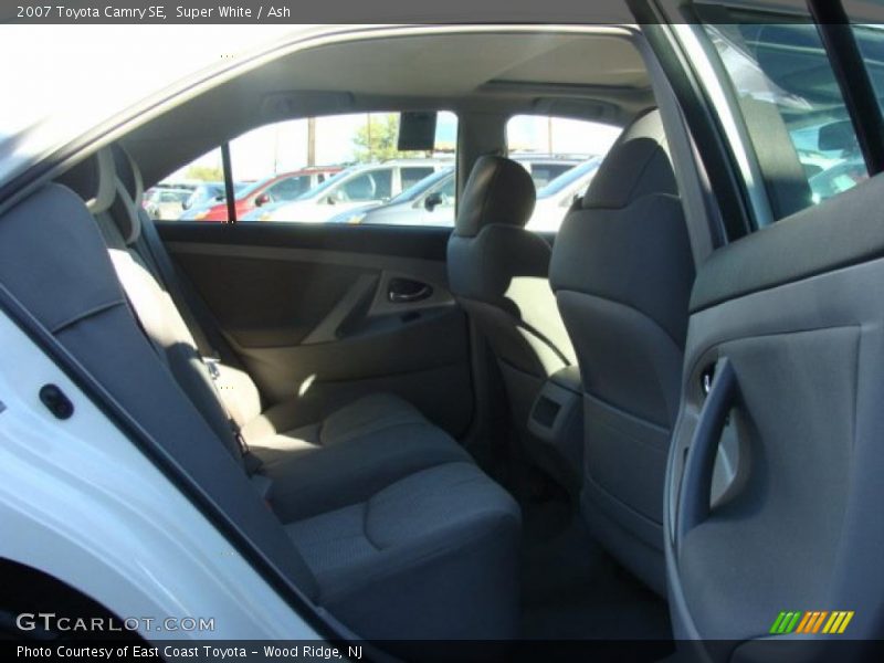 Super White / Ash 2007 Toyota Camry SE