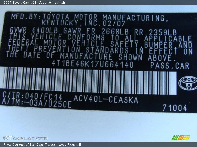 Super White / Ash 2007 Toyota Camry SE