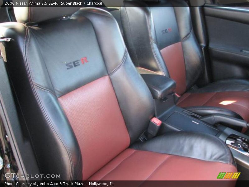  2006 Altima 3.5 SE-R Charcoal Interior