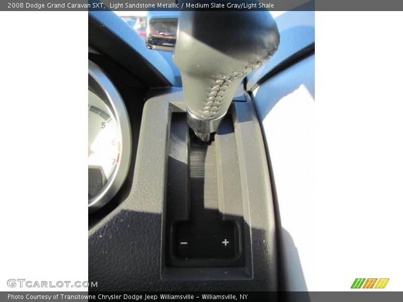 Light Sandstone Metallic / Medium Slate Gray/Light Shale 2008 Dodge Grand Caravan SXT