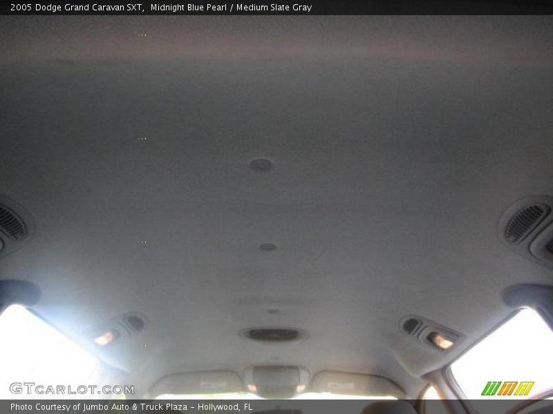 Midnight Blue Pearl / Medium Slate Gray 2005 Dodge Grand Caravan SXT