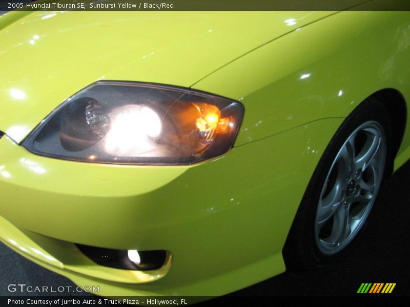 Sunburst Yellow / Black/Red 2005 Hyundai Tiburon SE