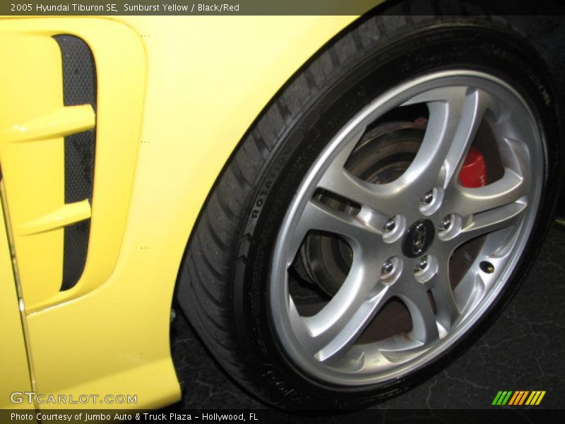 Sunburst Yellow / Black/Red 2005 Hyundai Tiburon SE