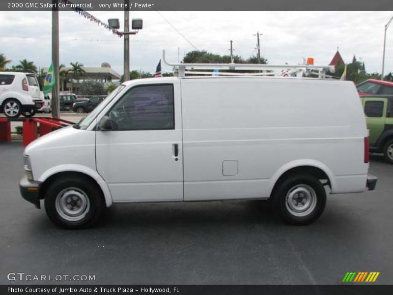 Ivory White / Pewter 2000 GMC Safari Commercial