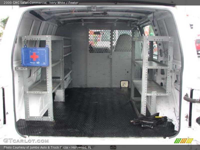 Ivory White / Pewter 2000 GMC Safari Commercial