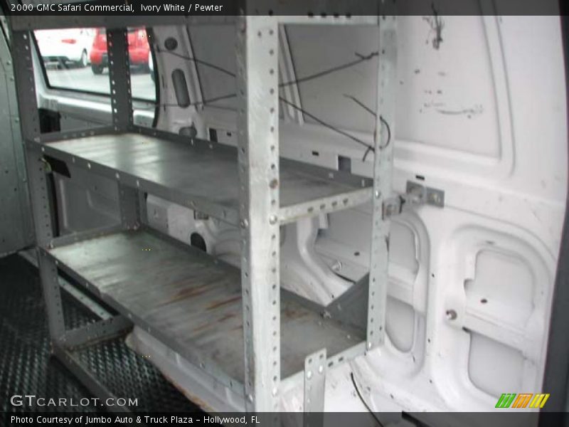 Ivory White / Pewter 2000 GMC Safari Commercial