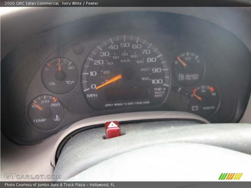 Ivory White / Pewter 2000 GMC Safari Commercial