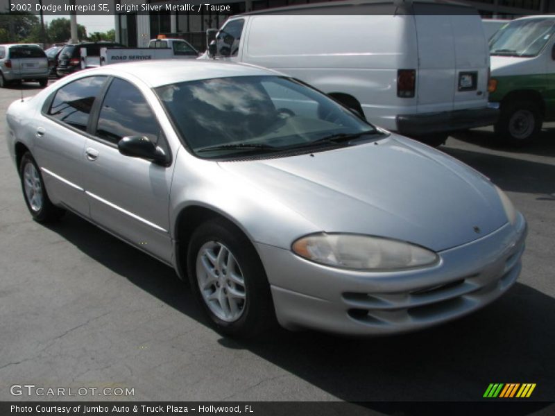 Bright Silver Metallic / Taupe 2002 Dodge Intrepid SE