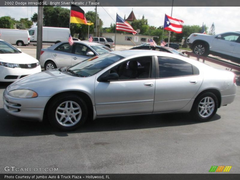 Bright Silver Metallic / Taupe 2002 Dodge Intrepid SE
