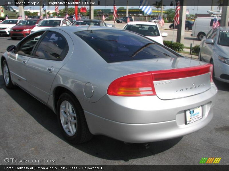 Bright Silver Metallic / Taupe 2002 Dodge Intrepid SE