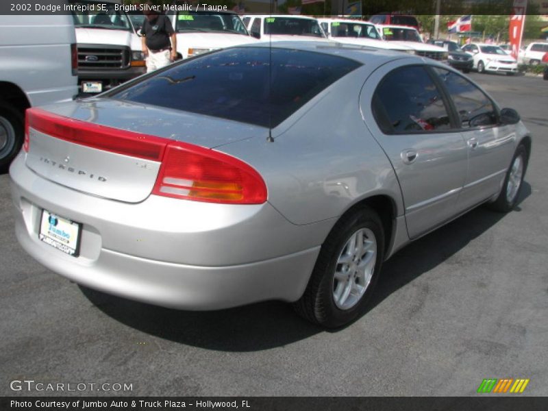 Bright Silver Metallic / Taupe 2002 Dodge Intrepid SE