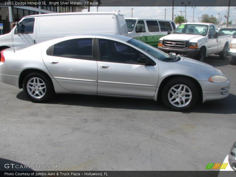 Bright Silver Metallic / Taupe 2002 Dodge Intrepid SE