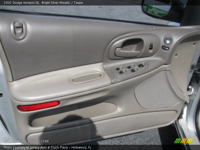 Bright Silver Metallic / Taupe 2002 Dodge Intrepid SE