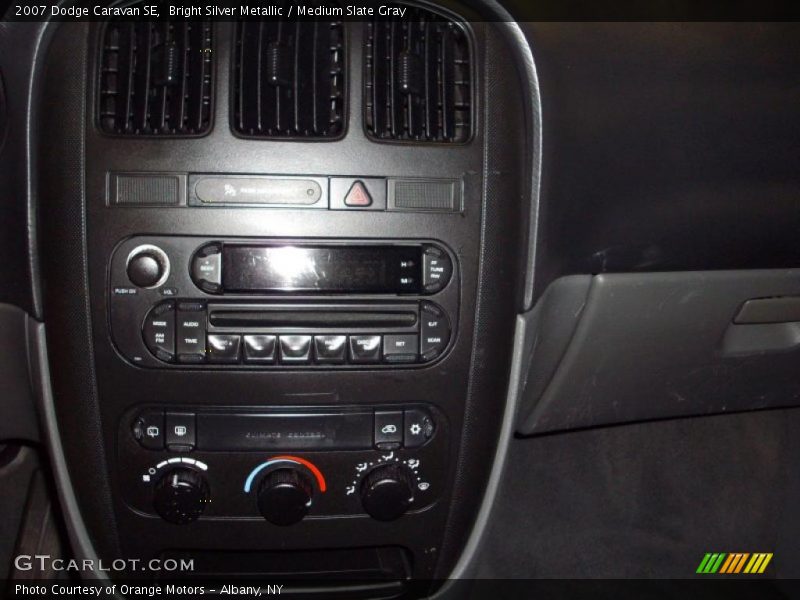 Bright Silver Metallic / Medium Slate Gray 2007 Dodge Caravan SE