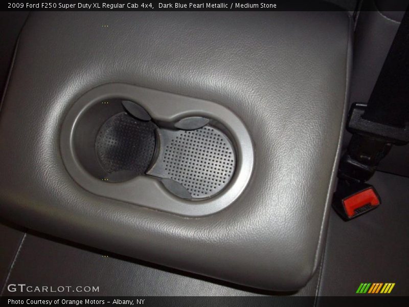 Dark Blue Pearl Metallic / Medium Stone 2009 Ford F250 Super Duty XL Regular Cab 4x4