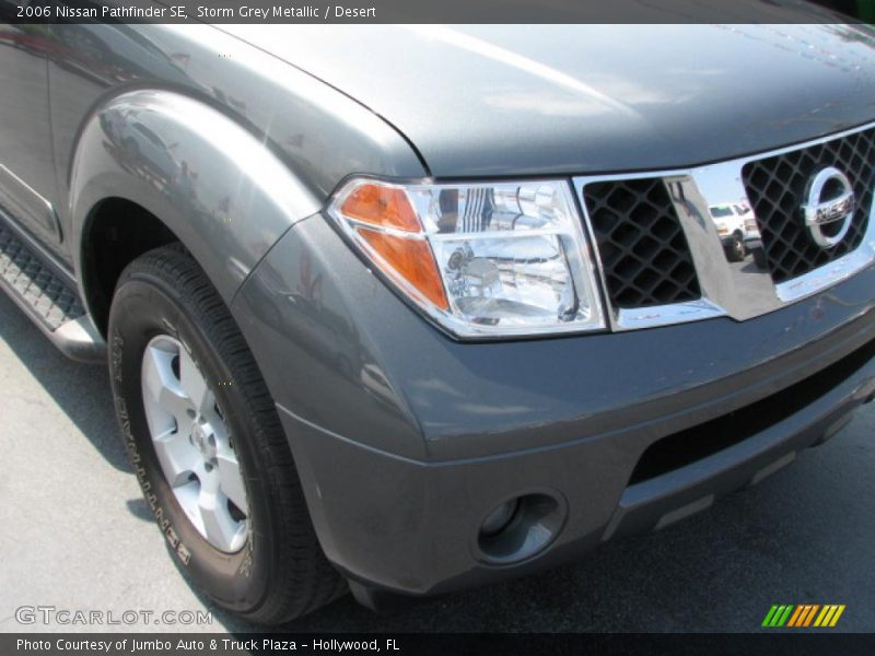 Storm Grey Metallic / Desert 2006 Nissan Pathfinder SE