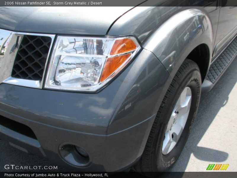 Storm Grey Metallic / Desert 2006 Nissan Pathfinder SE