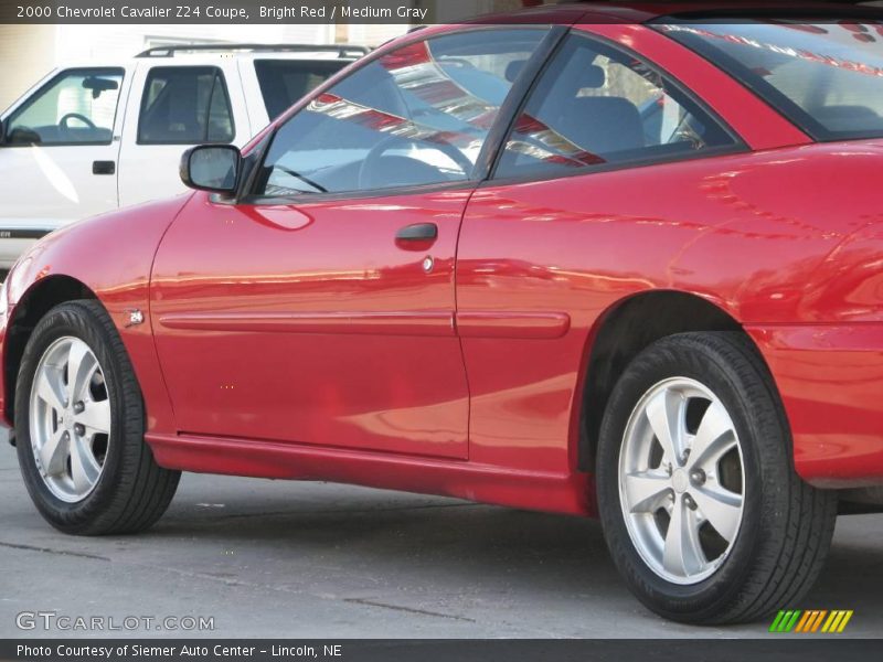 Bright Red / Medium Gray 2000 Chevrolet Cavalier Z24 Coupe
