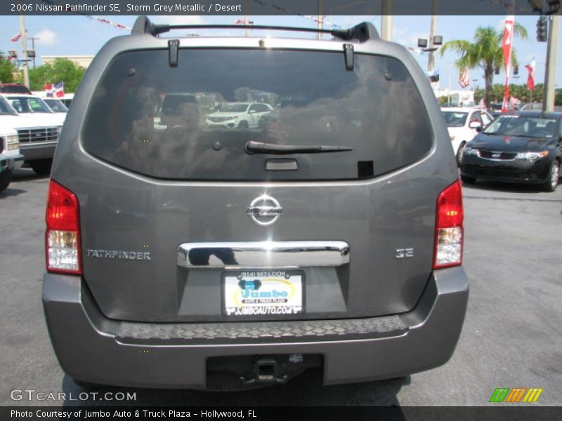 Storm Grey Metallic / Desert 2006 Nissan Pathfinder SE