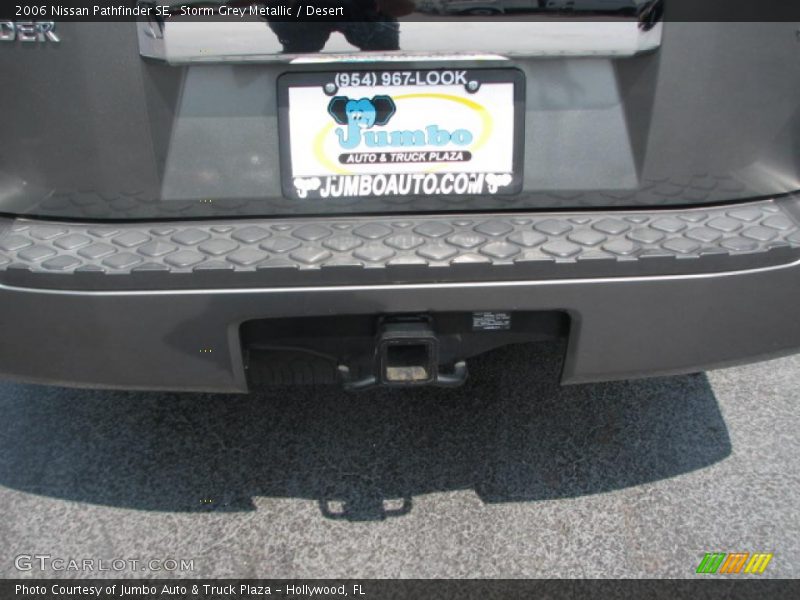 Storm Grey Metallic / Desert 2006 Nissan Pathfinder SE