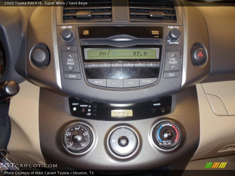 Super White / Sand Beige 2009 Toyota RAV4 I4