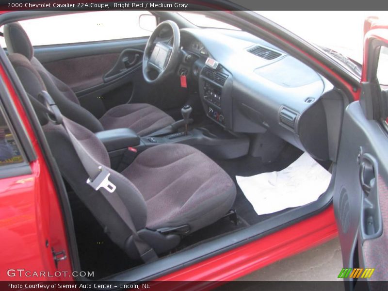 Bright Red / Medium Gray 2000 Chevrolet Cavalier Z24 Coupe