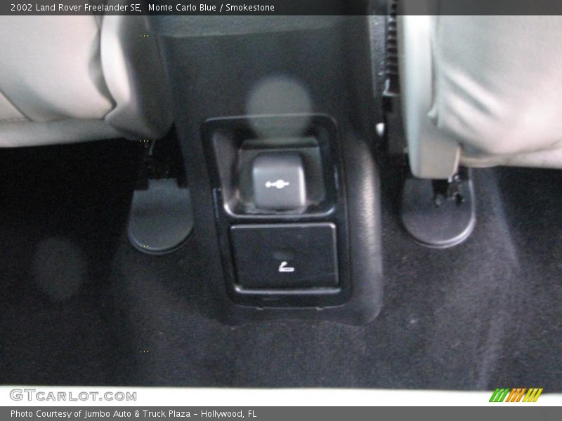 Monte Carlo Blue / Smokestone 2002 Land Rover Freelander SE