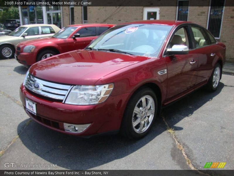 Front 3/4 View of 2008 Taurus Limited