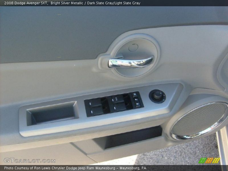 Bright Silver Metallic / Dark Slate Gray/Light Slate Gray 2008 Dodge Avenger SXT