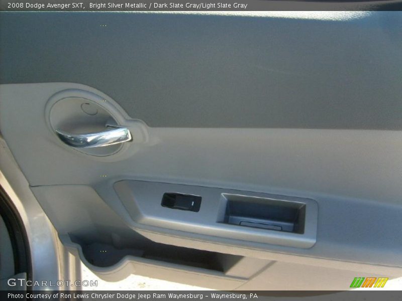 Bright Silver Metallic / Dark Slate Gray/Light Slate Gray 2008 Dodge Avenger SXT