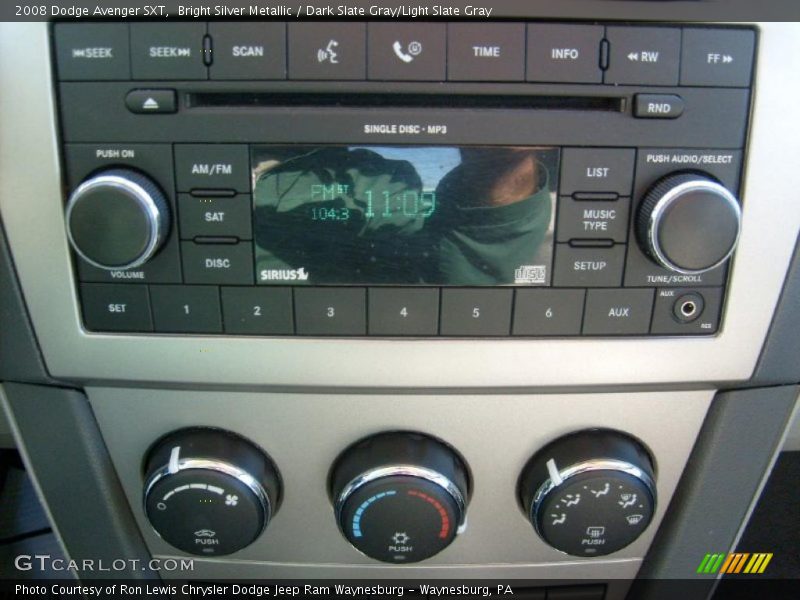 Bright Silver Metallic / Dark Slate Gray/Light Slate Gray 2008 Dodge Avenger SXT