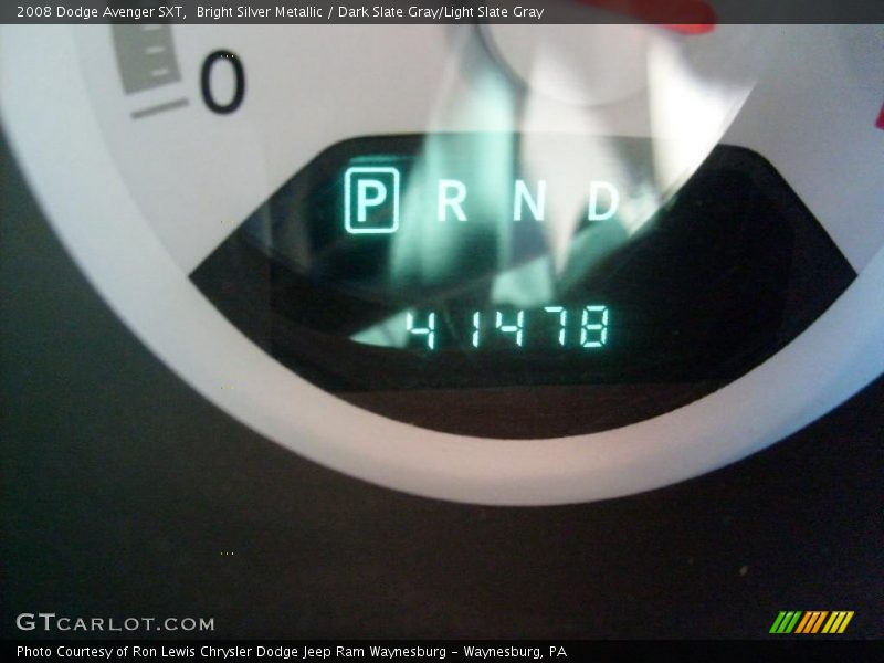 Bright Silver Metallic / Dark Slate Gray/Light Slate Gray 2008 Dodge Avenger SXT