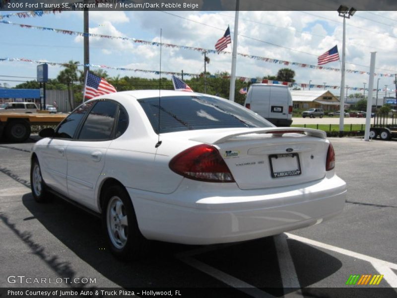 Vibrant White / Medium/Dark Pebble Beige 2006 Ford Taurus SE