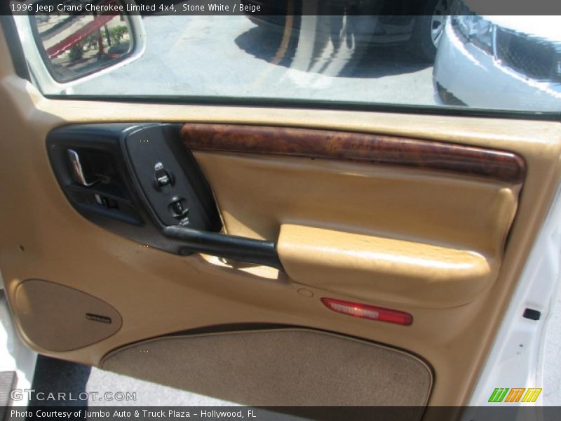 Stone White / Beige 1996 Jeep Grand Cherokee Limited 4x4