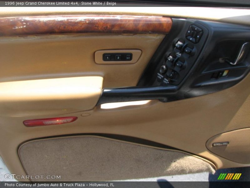 Stone White / Beige 1996 Jeep Grand Cherokee Limited 4x4