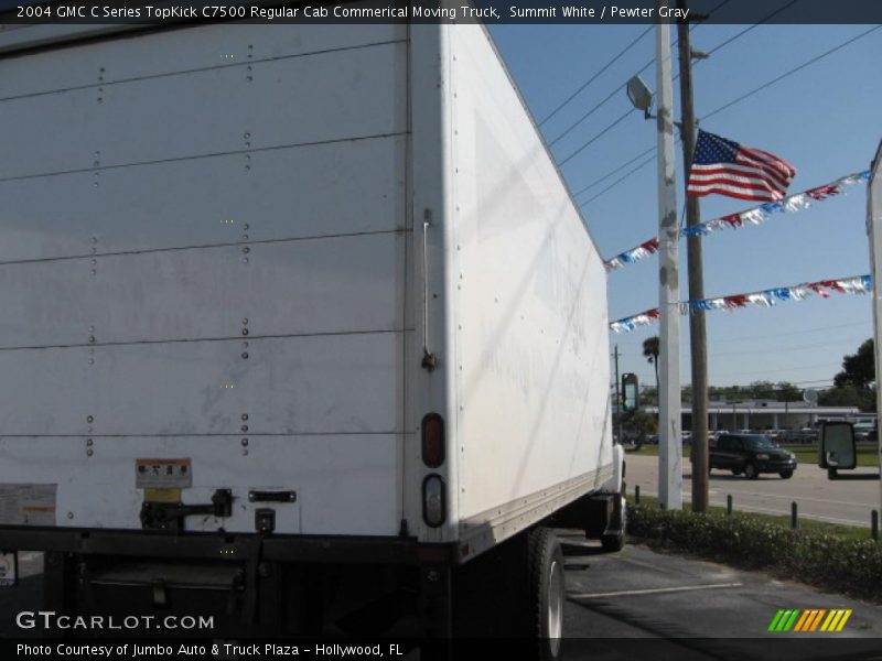 Summit White / Pewter Gray 2004 GMC C Series TopKick C7500 Regular Cab Commerical Moving Truck