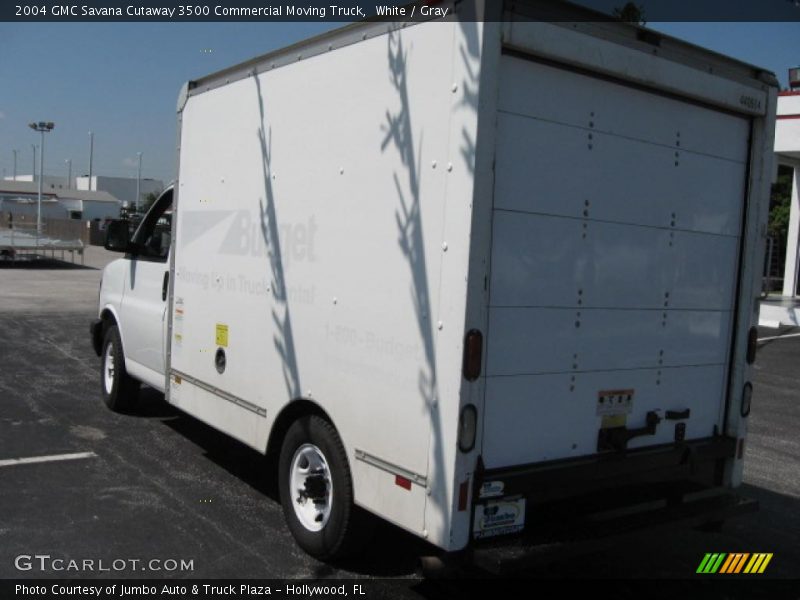 White / Gray 2004 GMC Savana Cutaway 3500 Commercial Moving Truck