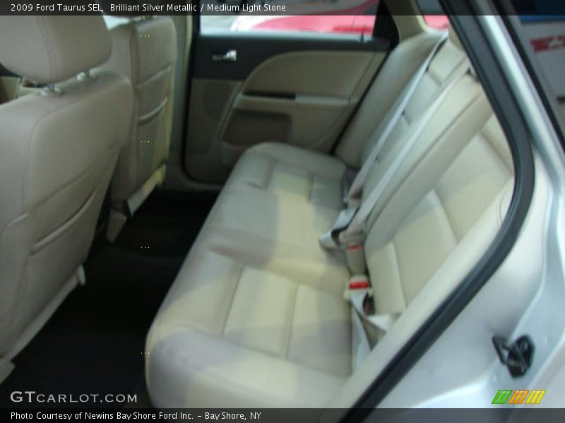 Brilliant Silver Metallic / Medium Light Stone 2009 Ford Taurus SEL