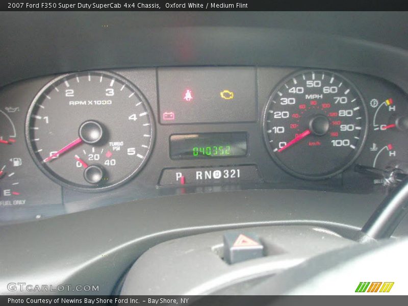 Oxford White / Medium Flint 2007 Ford F350 Super Duty SuperCab 4x4 Chassis