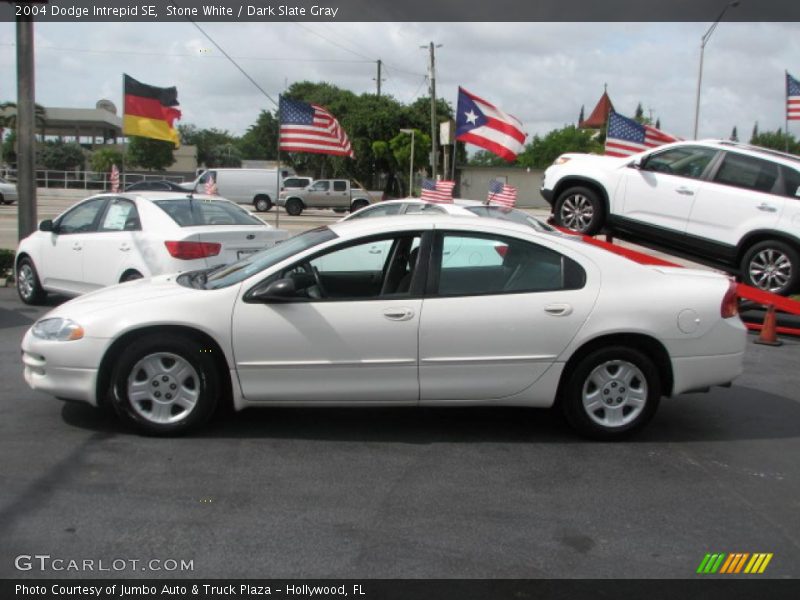  2004 Intrepid SE Stone White
