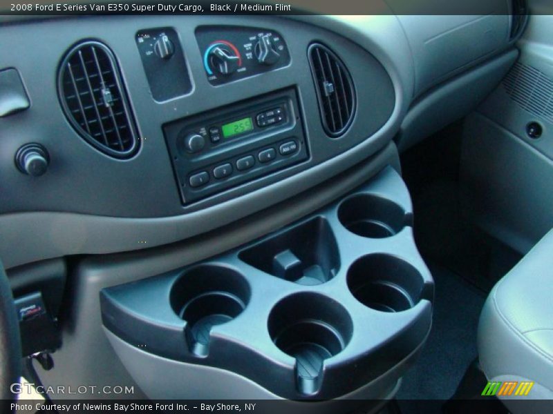 Controls of 2008 E Series Van E350 Super Duty Cargo