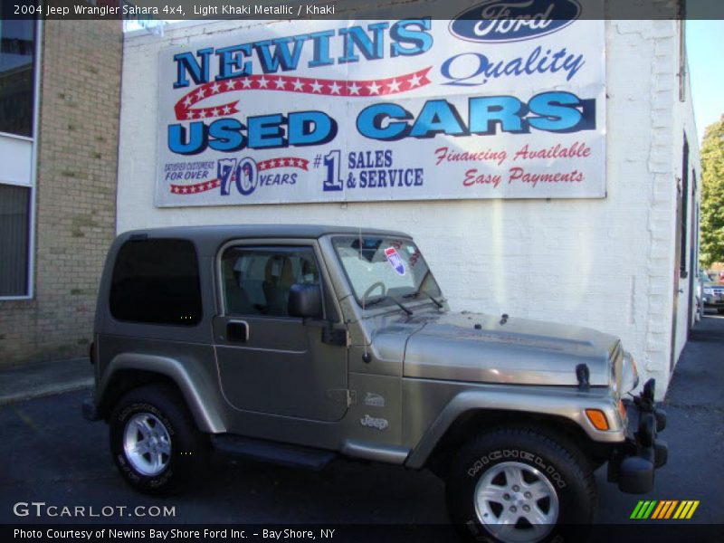 Light Khaki Metallic / Khaki 2004 Jeep Wrangler Sahara 4x4