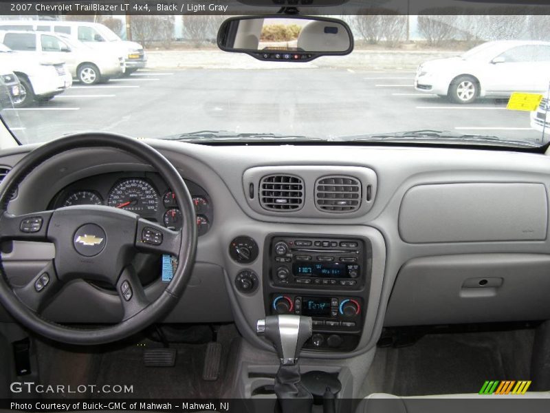 Black / Light Gray 2007 Chevrolet TrailBlazer LT 4x4