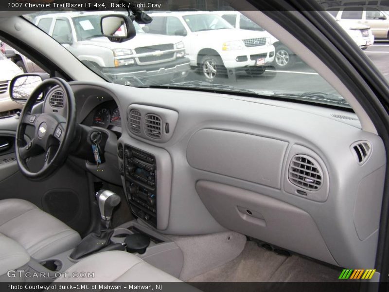 Black / Light Gray 2007 Chevrolet TrailBlazer LT 4x4