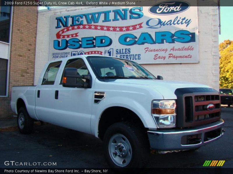 Oxford White / Medium Stone 2009 Ford F250 Super Duty XL Crew Cab 4x4