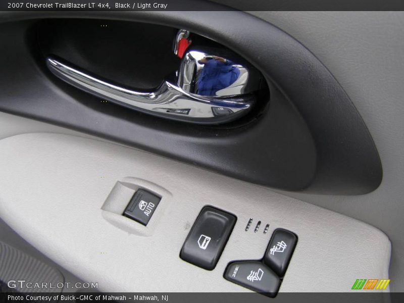 Black / Light Gray 2007 Chevrolet TrailBlazer LT 4x4