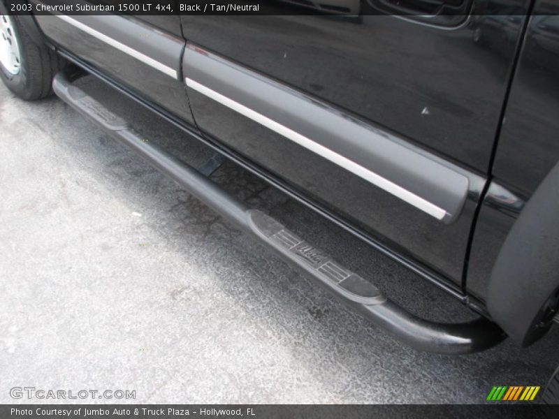 Black / Tan/Neutral 2003 Chevrolet Suburban 1500 LT 4x4